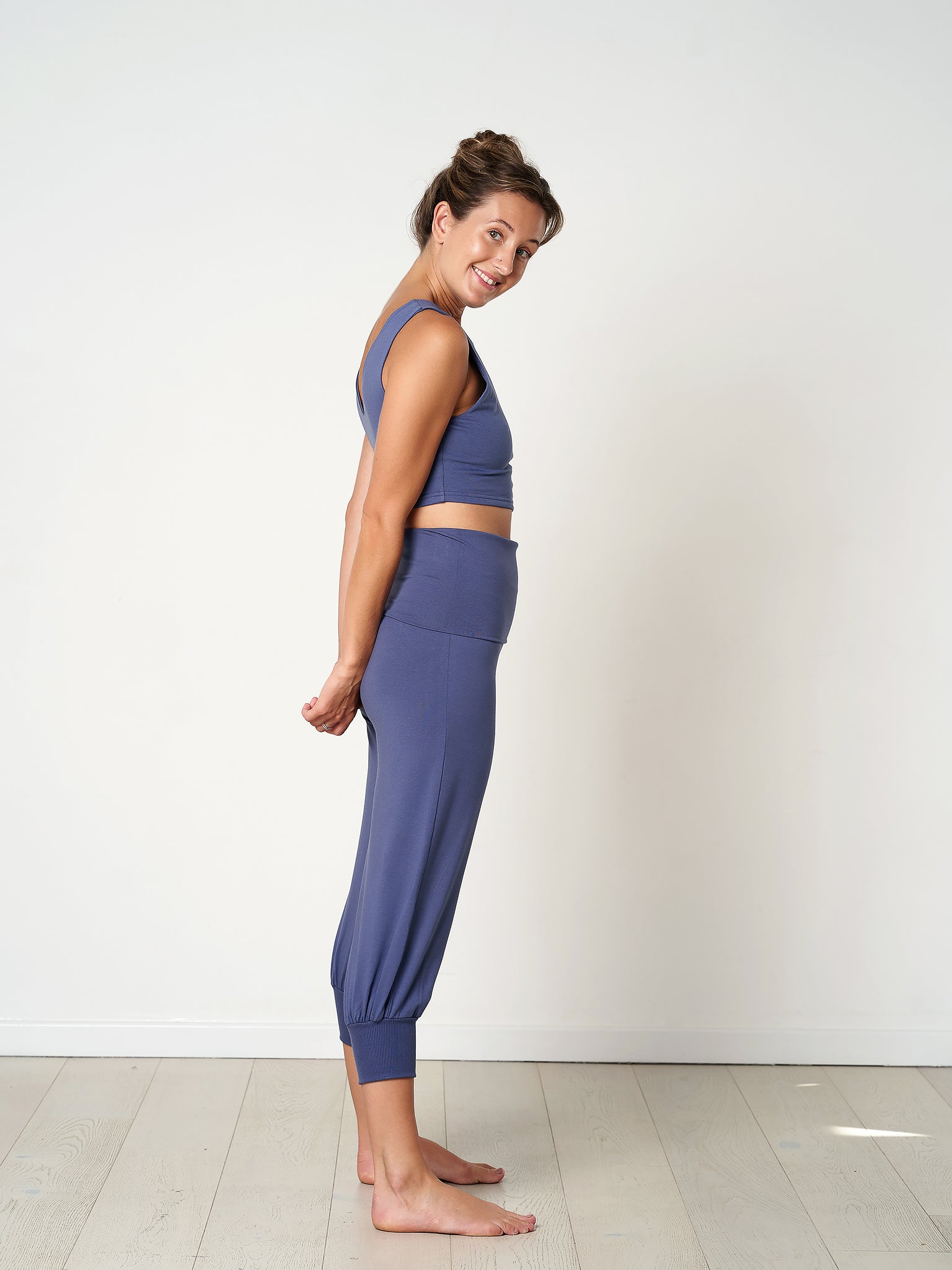 Gossypium Aspire Cropped Harem Pants - Indigo - Image 3