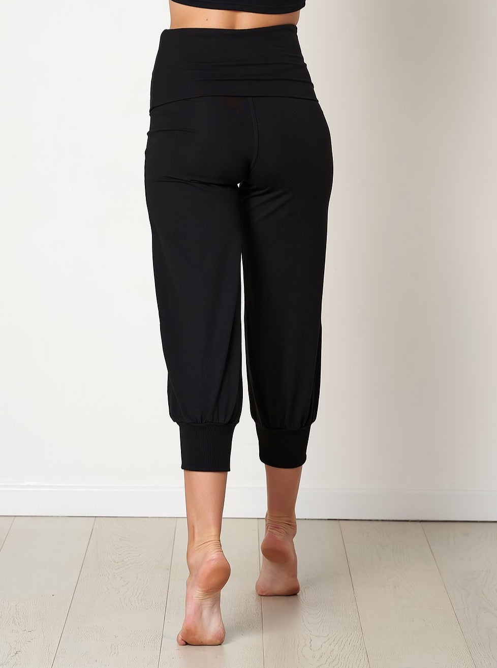 Gossypium Aspire Cropped Harem Pants - Black - Image 9